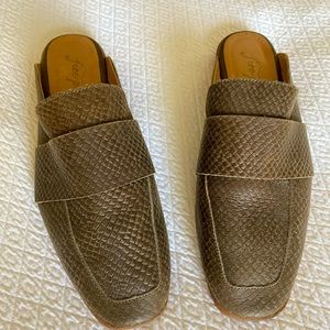 Free People slide on Loafers